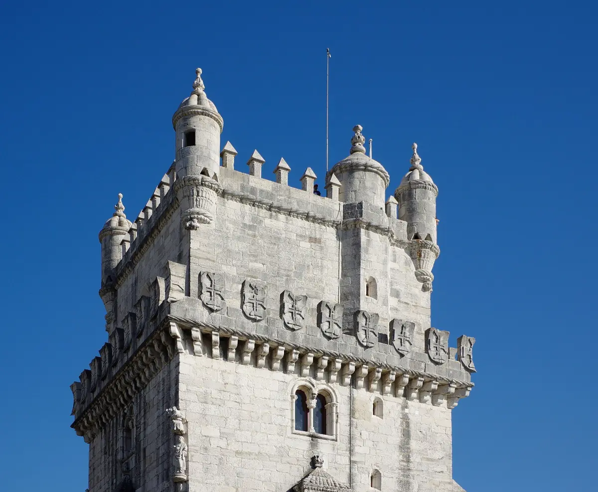 The Manueline tower with its watchtowers and balconies